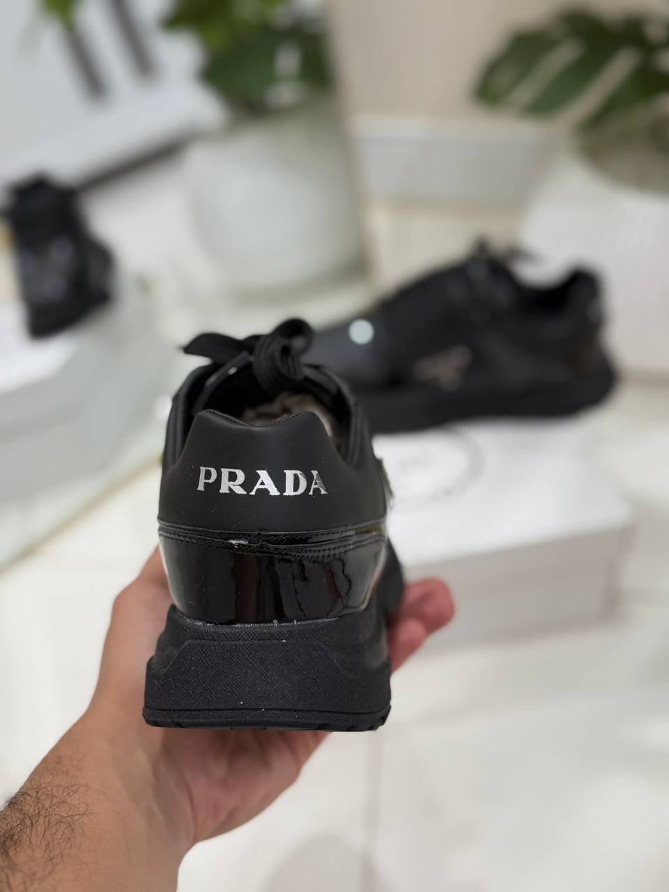Prada Noir